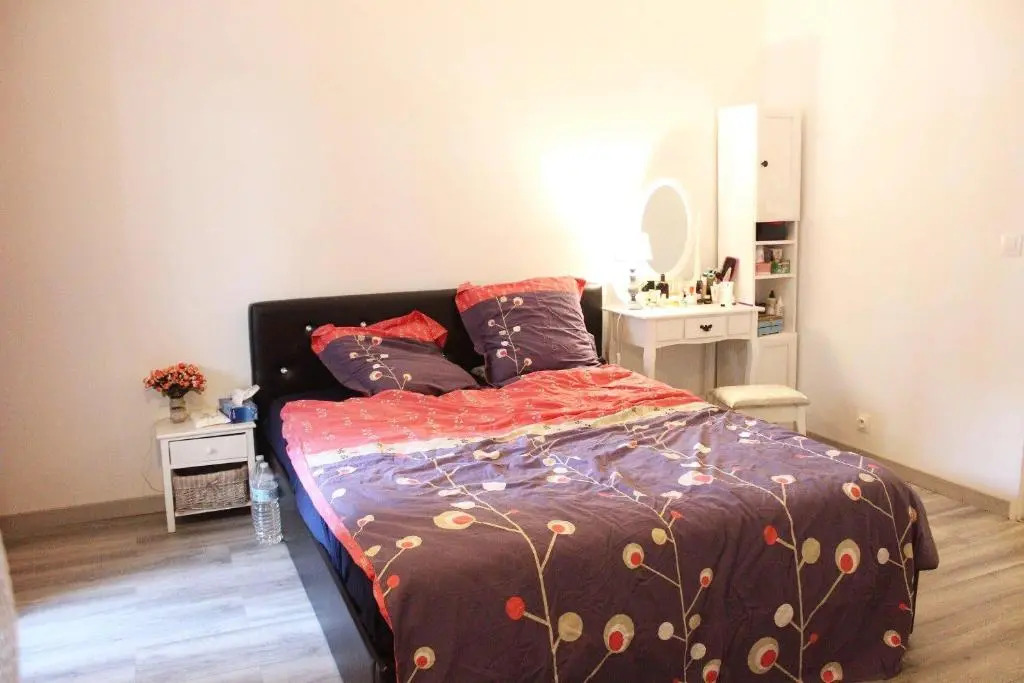 Cosy 74m2 apartment close to Paris and La Defense