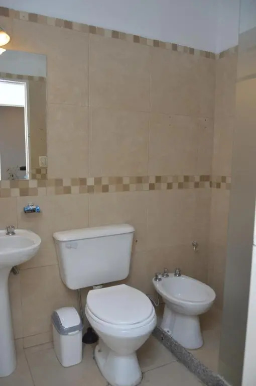 Hermoso departamento entero 2 Dormitorios con cochera B Urca