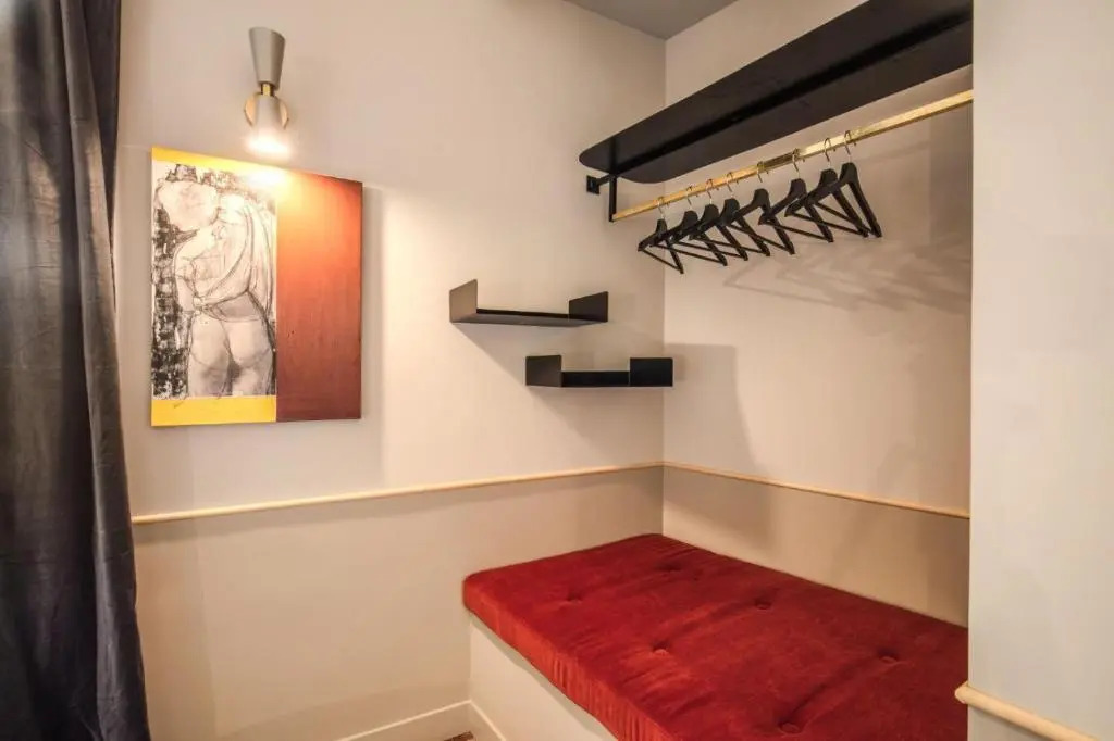 CORNER211