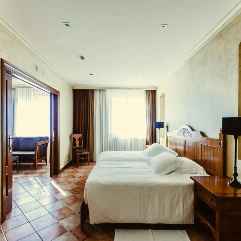 Hotel Maher