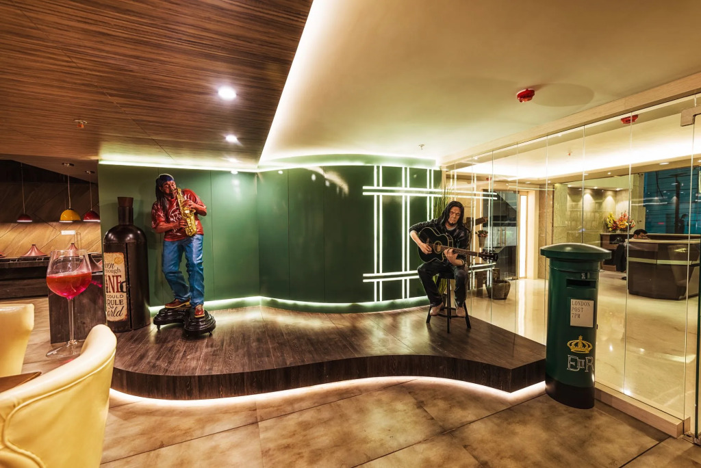 Hotel D'corbiz