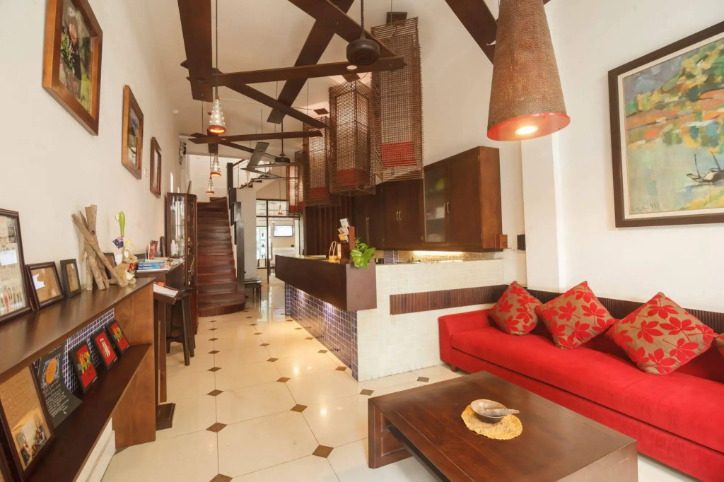 Cinnamon Cathedral Hotel