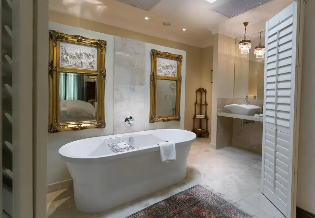 Fairlawns Boutique Hotel & Spa