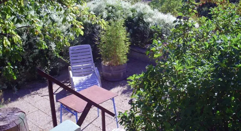 B&B LEscou
