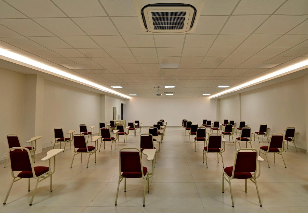 Porto Minas Hotel e Convenções
