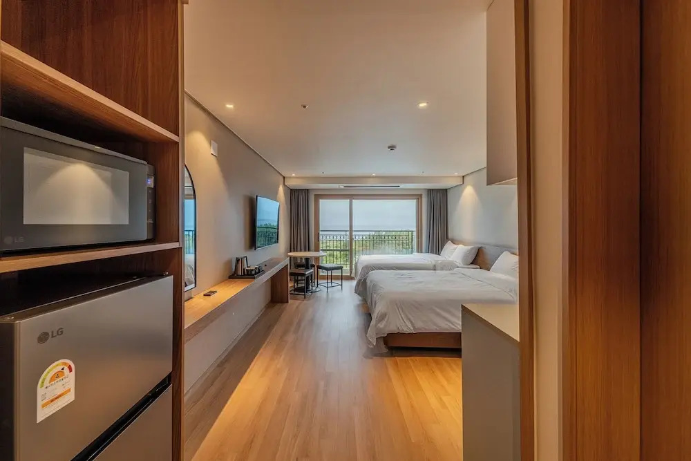 Wavejeju Hotel & Resort