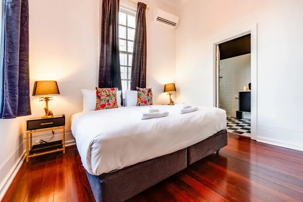 Retro 1 Bedroom Apartment in Perth