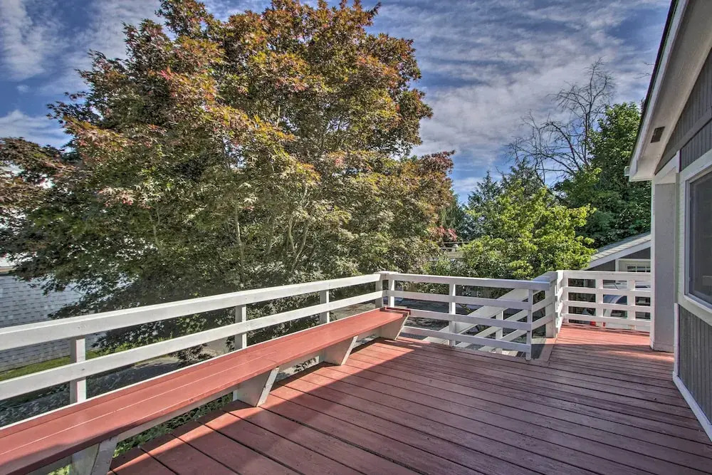 Cute Cottage w/ Deck Walk 115 Ft to Brewery & Cafe