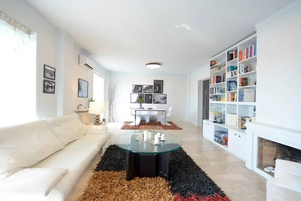 New Superb & Luminous 2 Bedroom Apartment