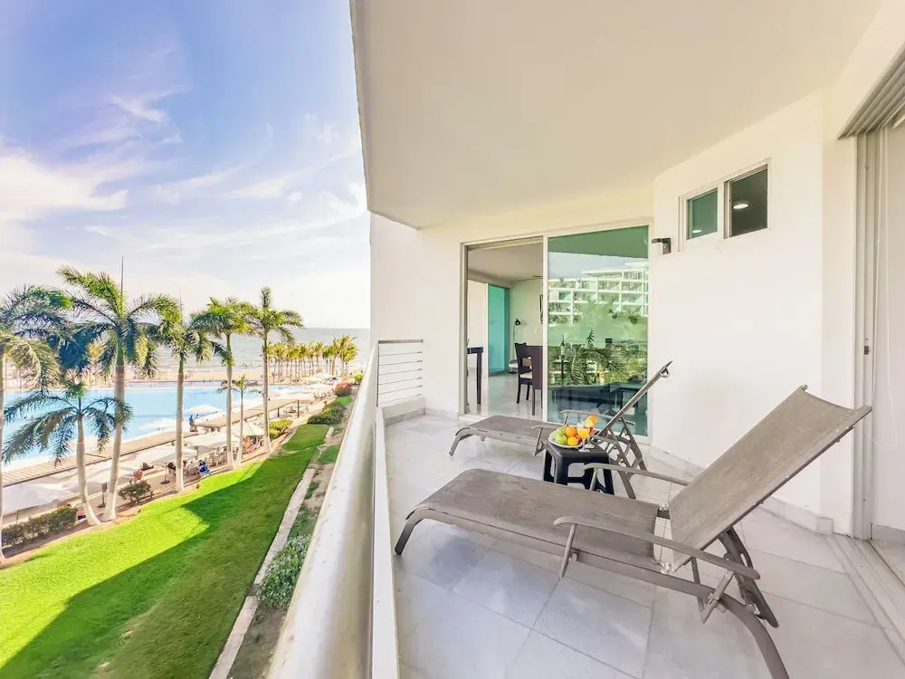 ARIA Residence Beachfront luxury