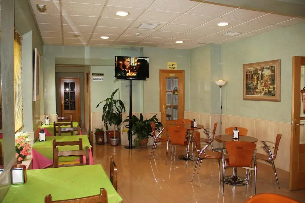 Hotel Dora