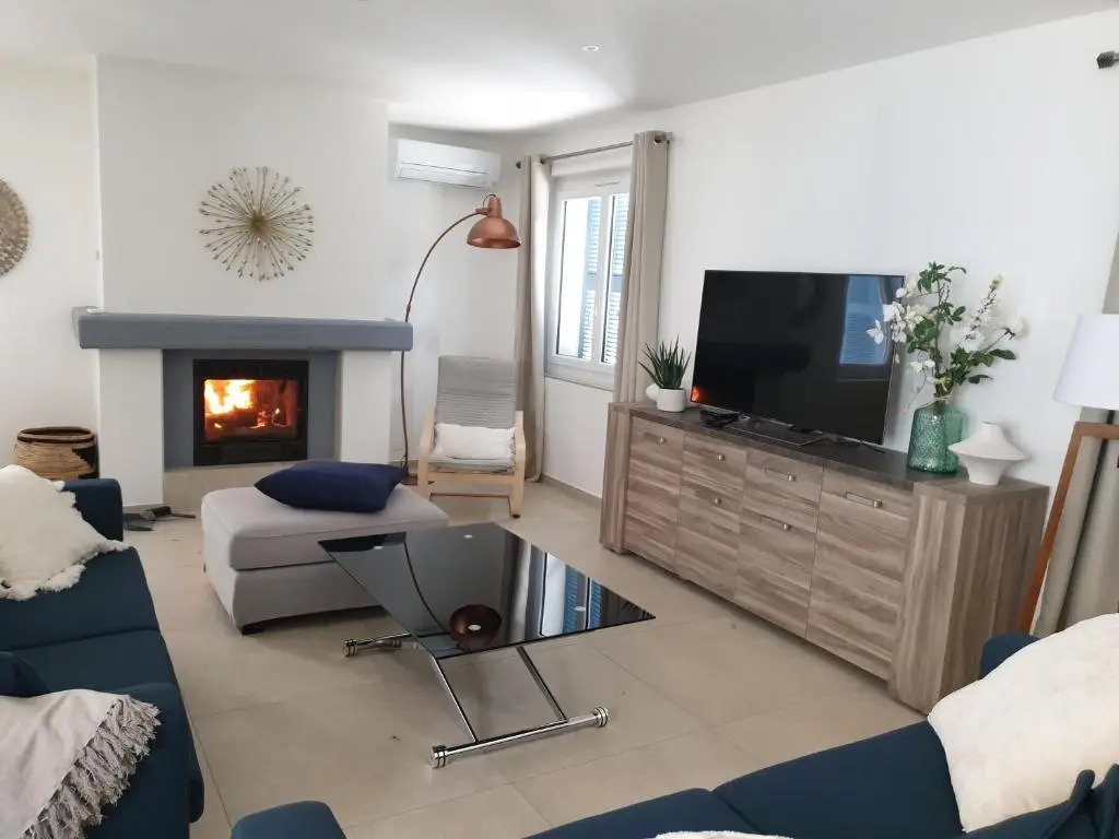 La Bastide Blanche Magnifique villa 5 étoiles 5 chambres et piscine privée sur 6500 m VAR