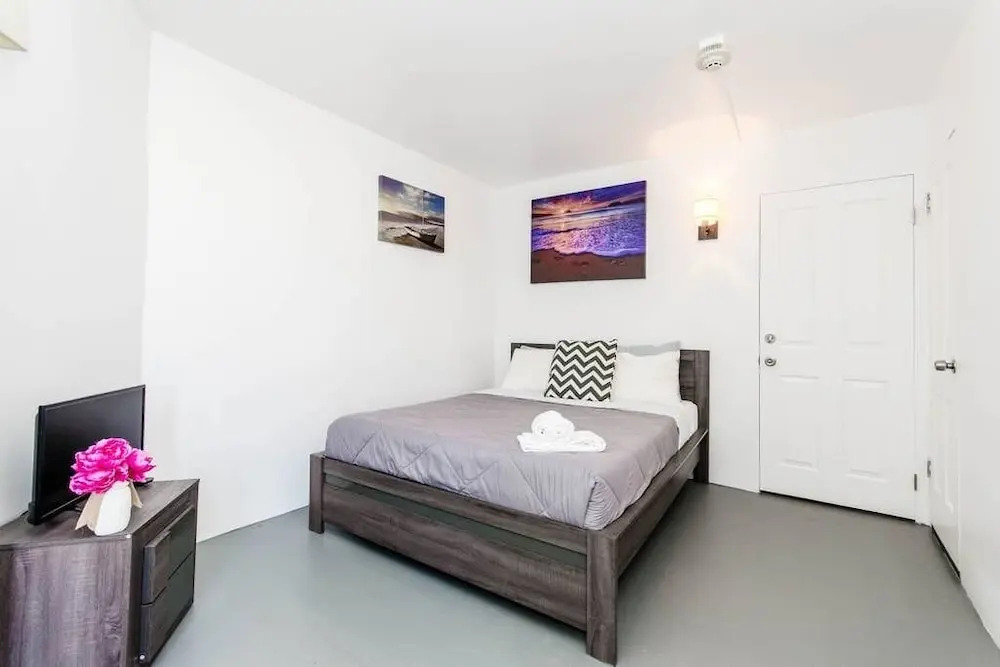 Cabrillo Apartments
