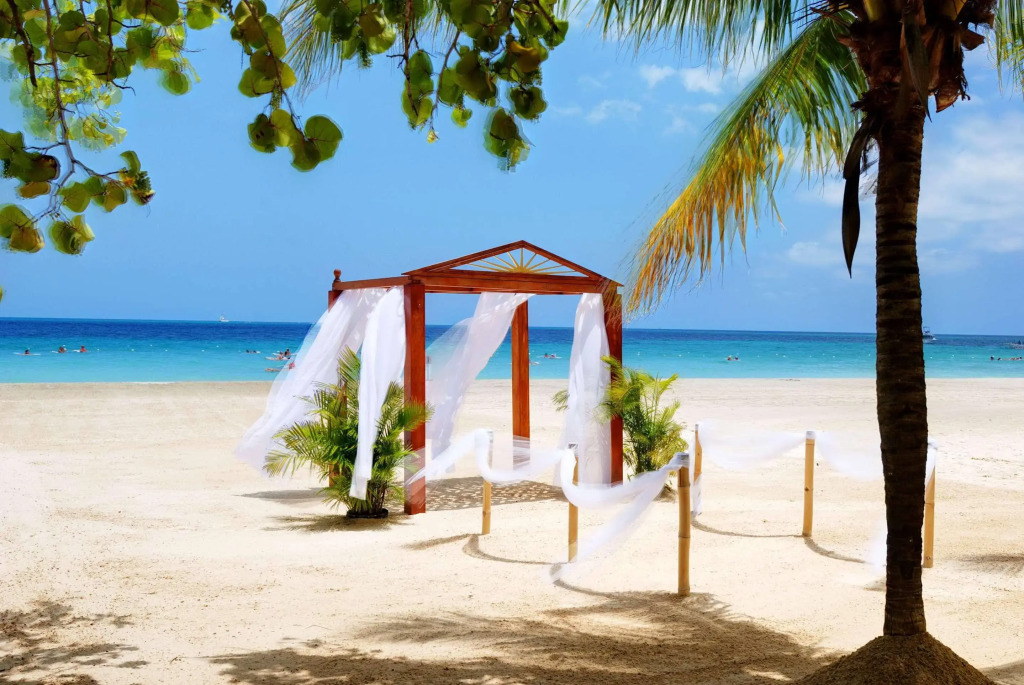Couples Swept Away All Inclusive