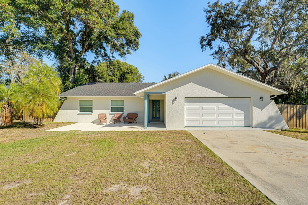Modern Coastal Escape 1 Mi to Anclote River Park