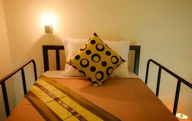 Yellow Guesthouse