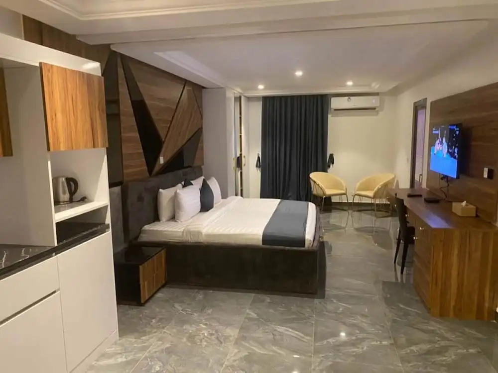 The Platinum Bay Hotel