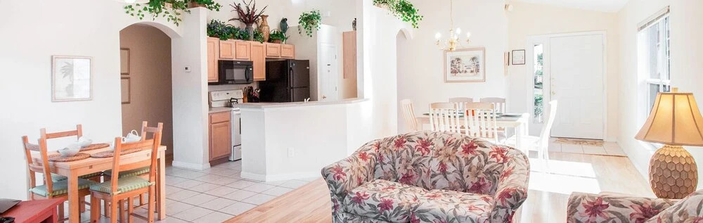 Home With Private Pool and Nature Trails Near Disney!