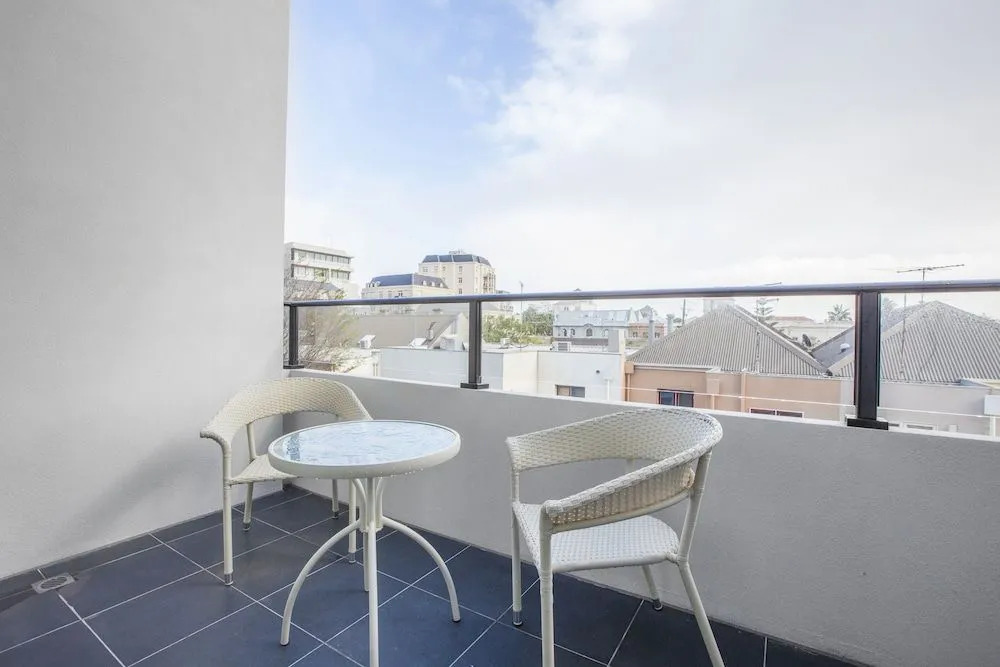 Boutique Stays - Sea Breeze, Port Melbourne