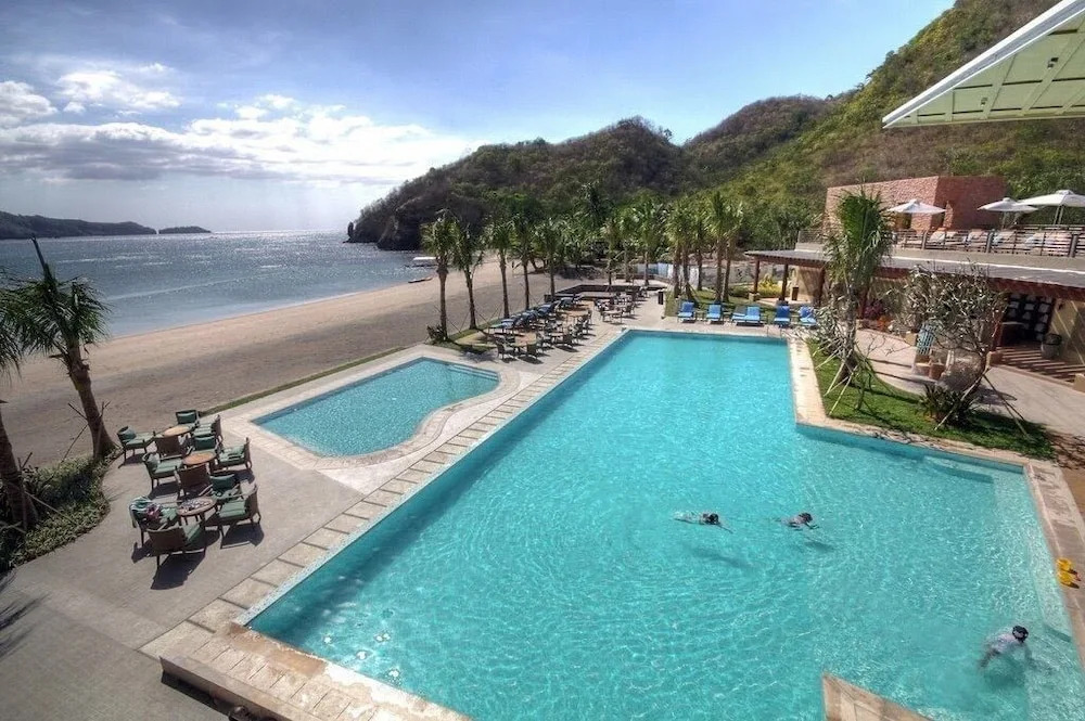 Creys condo at Pico de Loro Cove