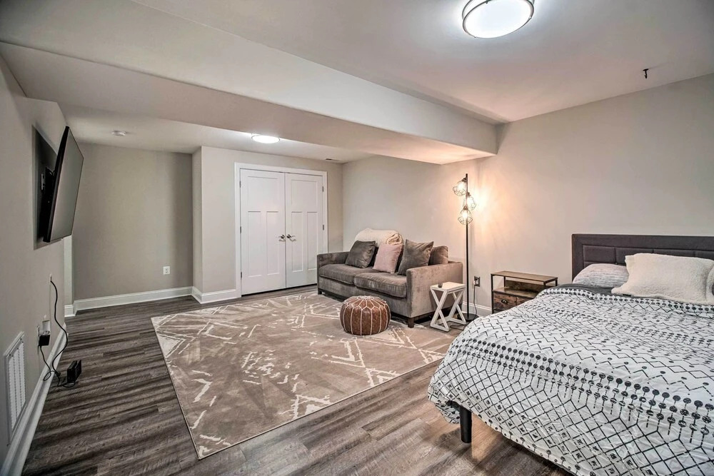 Downtown Fredericksburg Home w/ Large Patio!