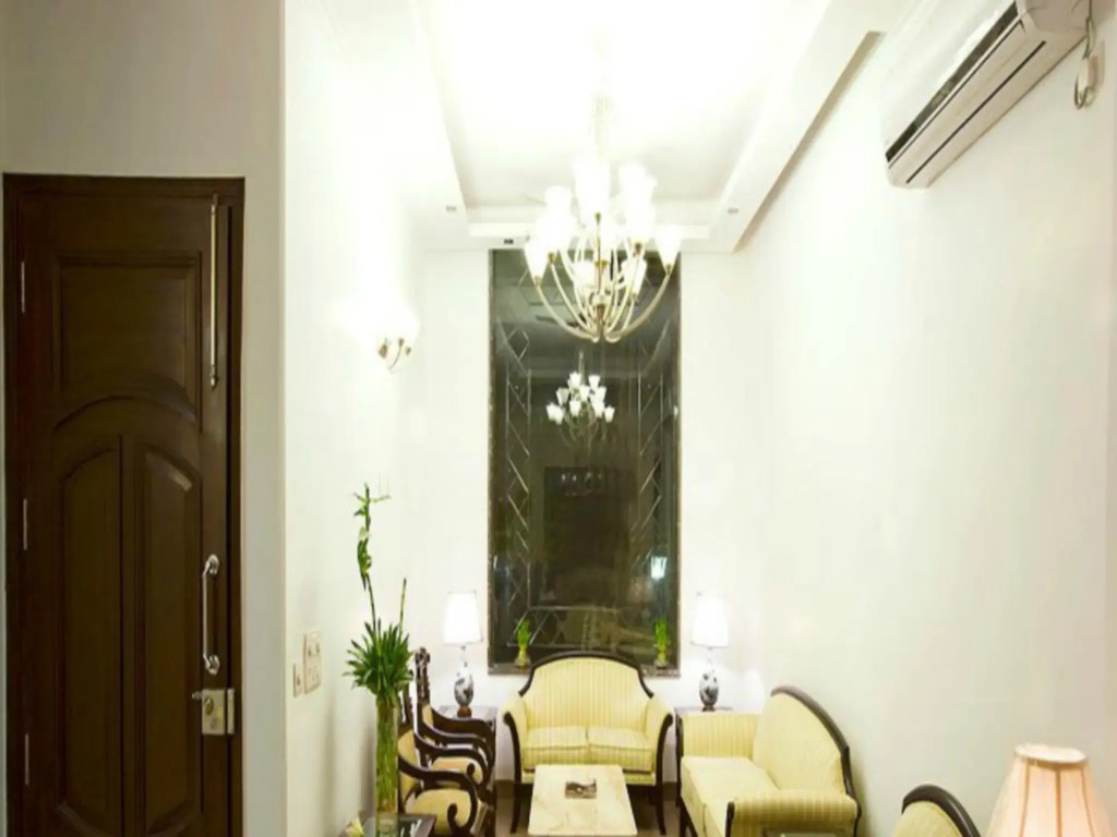Evergreen Suites