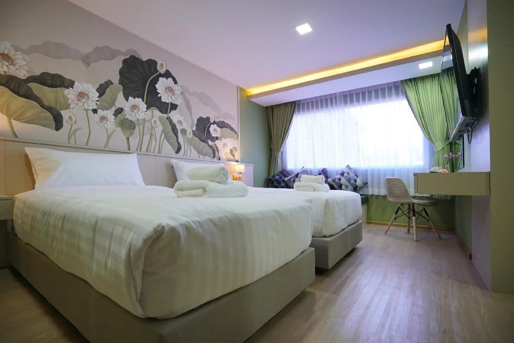 The Qube Fifty Hotel
