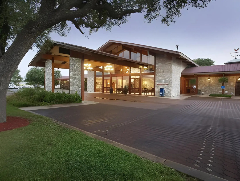 Inn of the Hills Hotel and Conference Center