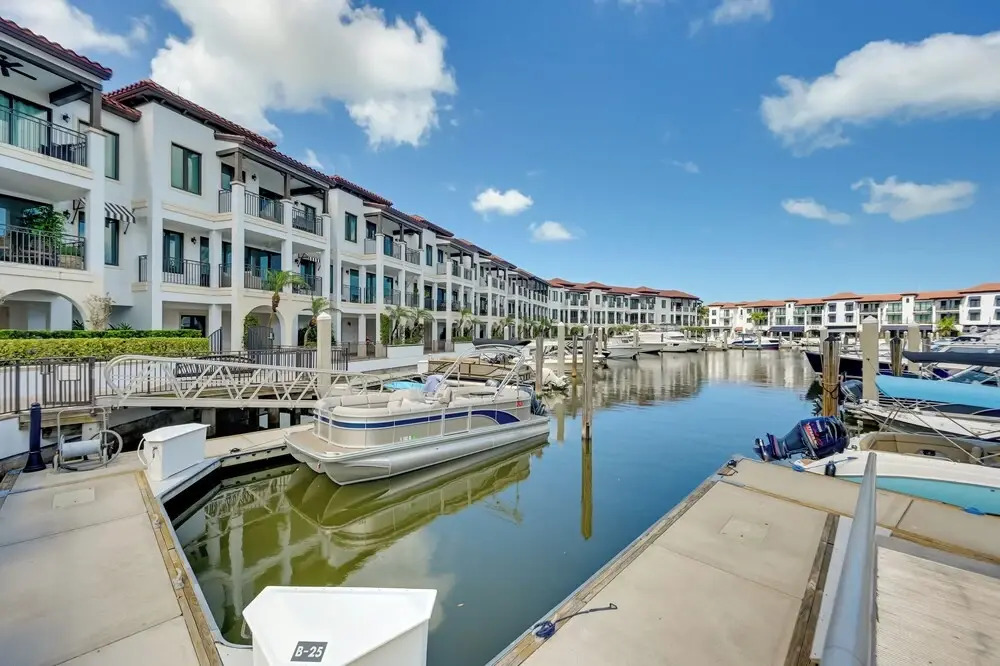 Luxe Naples Bay Resort Condo: Near Fifth Ave!