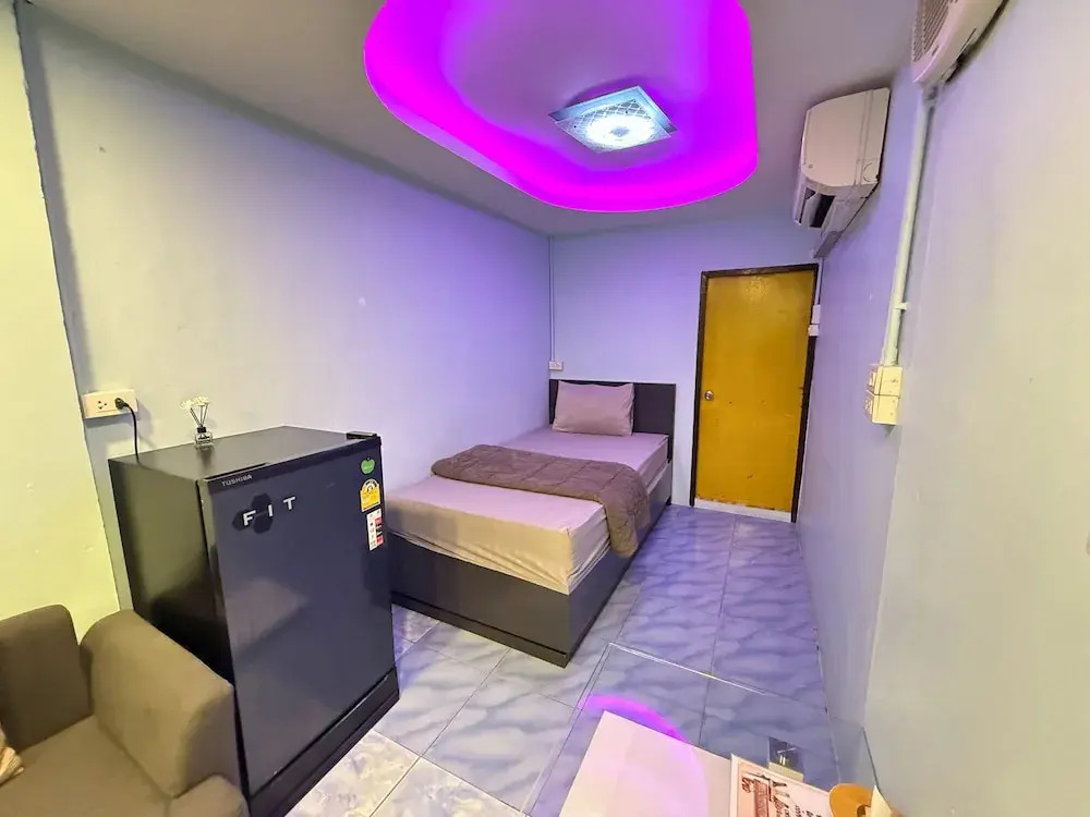 Bankhunchang Ramkhamhaeng hotel