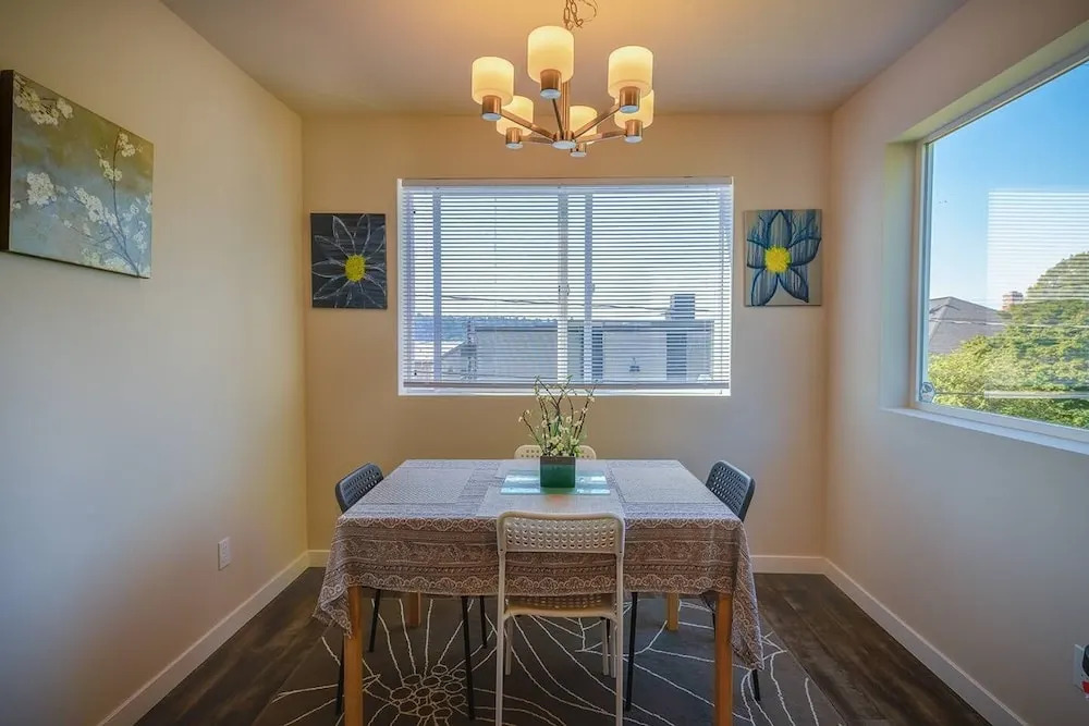A-seattle Urban Village-top FL 2 Private Brs- Slp6