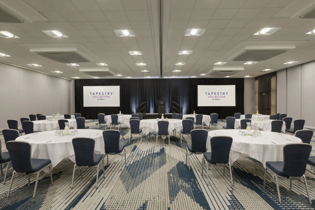 Hotel Alba Tampa, Tapestry Collection By Hilton
