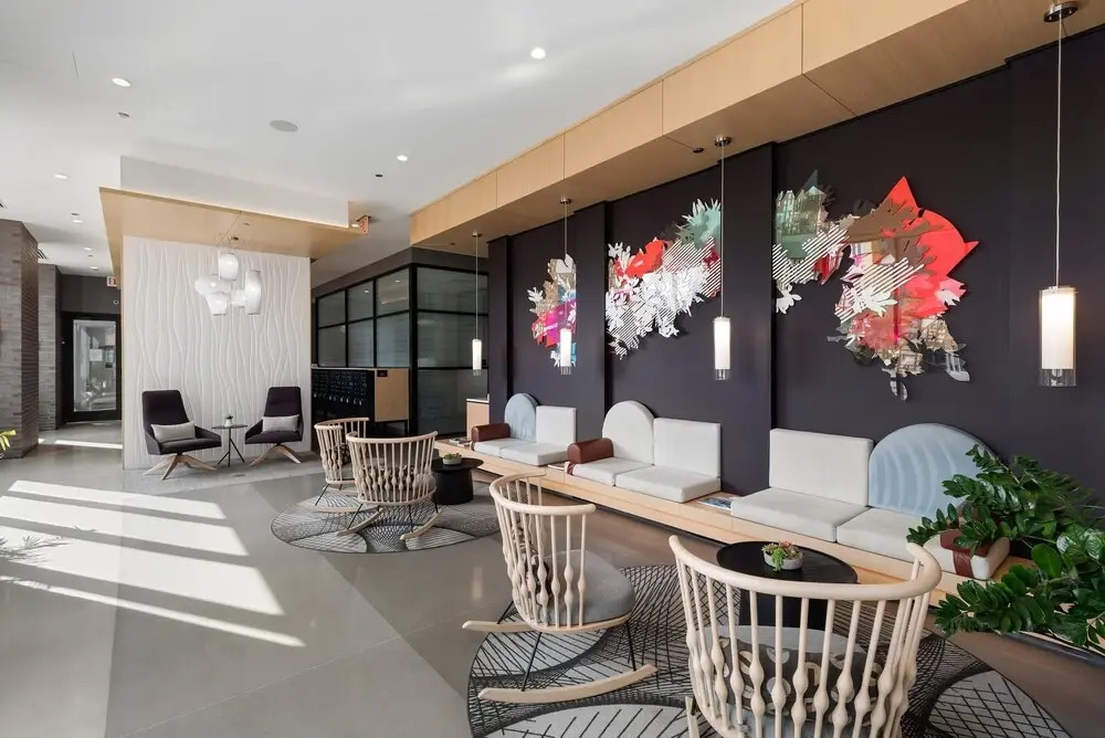 Luxury Penthouse 3BR Prime Location