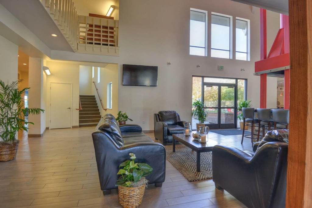 Beach Retreat & Lodge at Tahoe