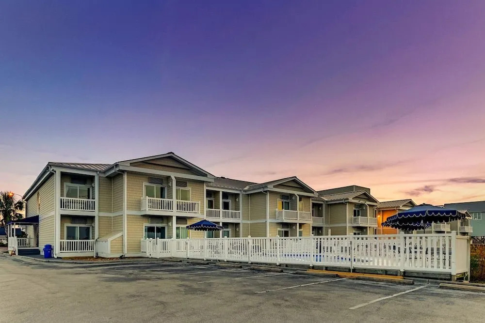 Palm Suites Trademark Collection by Wyndham