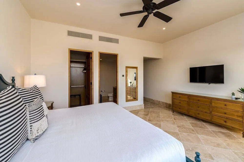 4BD Diamante: Private Pool w/ a Huge Balcony