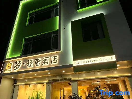 Dream Light Luxury Hotel