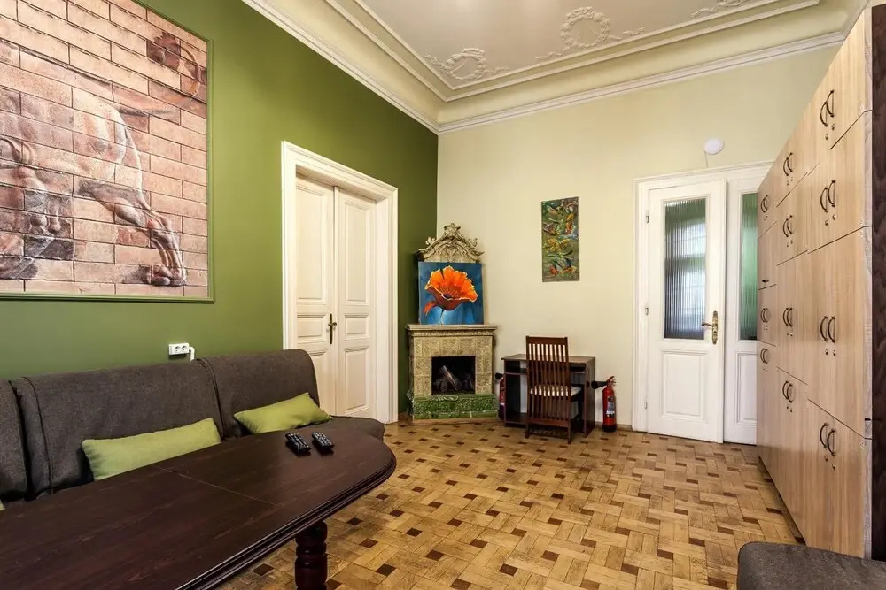 Leosphere Hostel