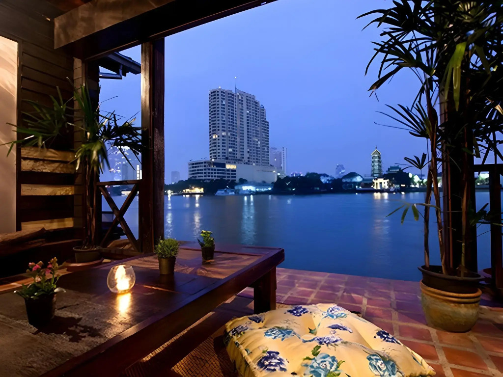 Loy La Long Hotel (SHA Extra Plus)