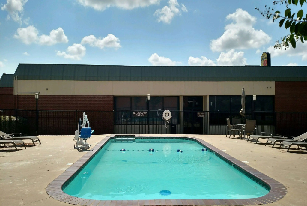 Super 8 by Wyndham Atoka
