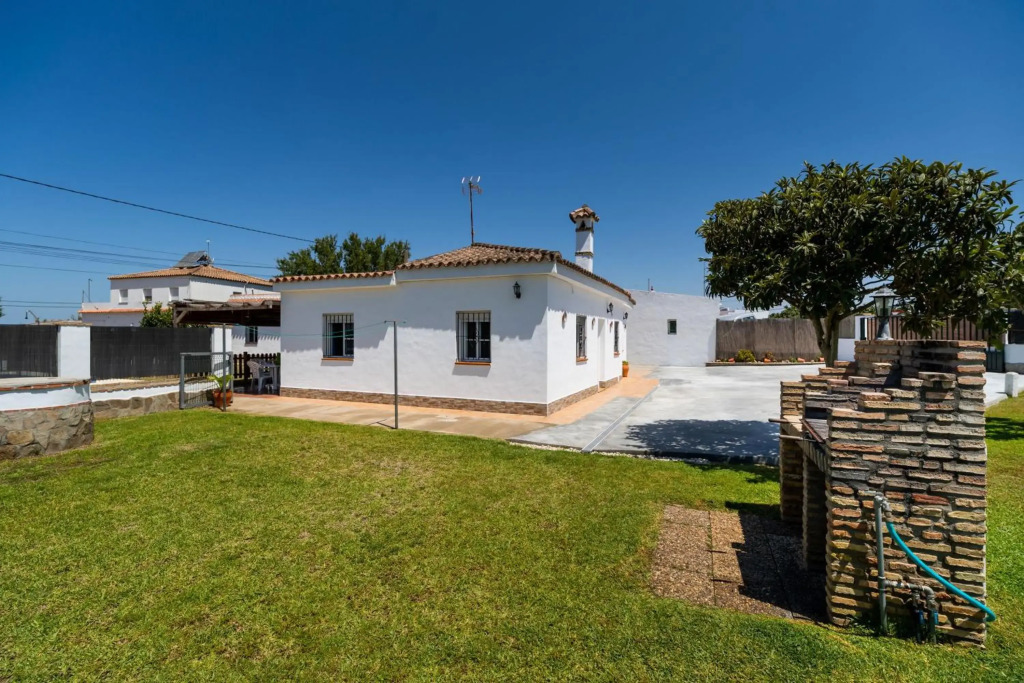 Casa Carlos con Piscina Privada en Conil