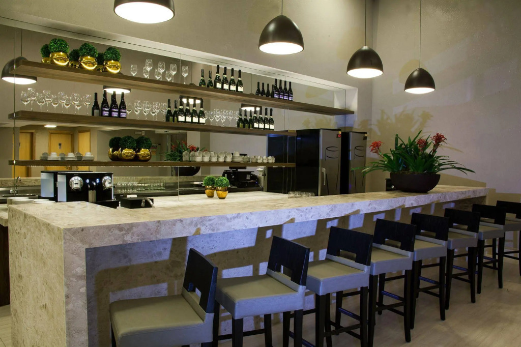 BH Raja Hotel