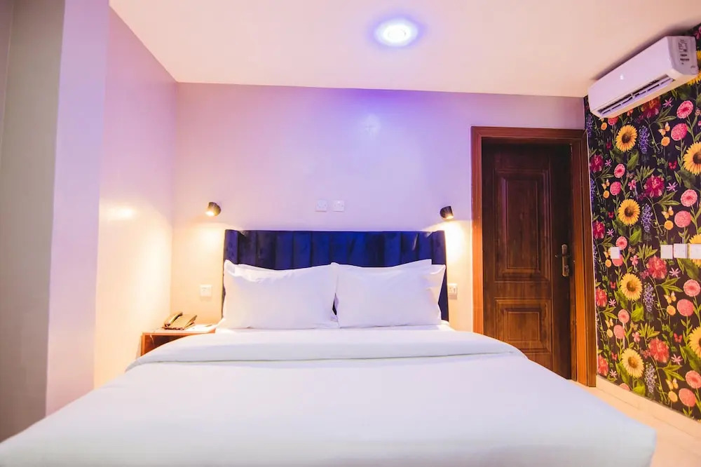 White Stones Hotel