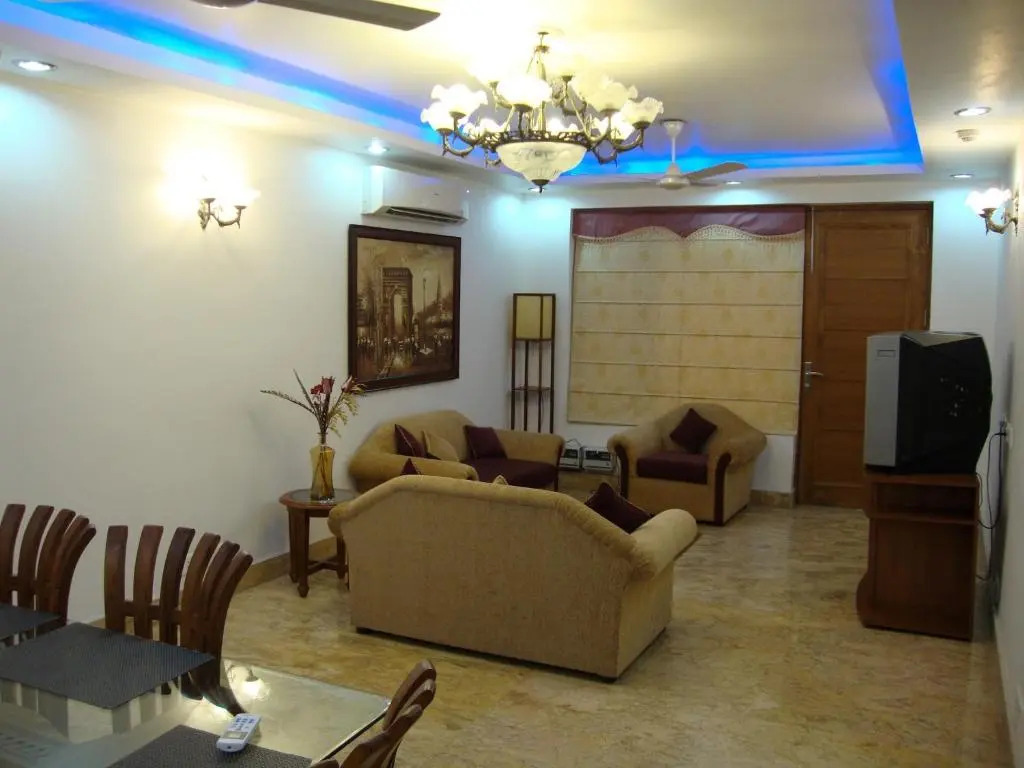 Skylink Suites Bed & Breakfast