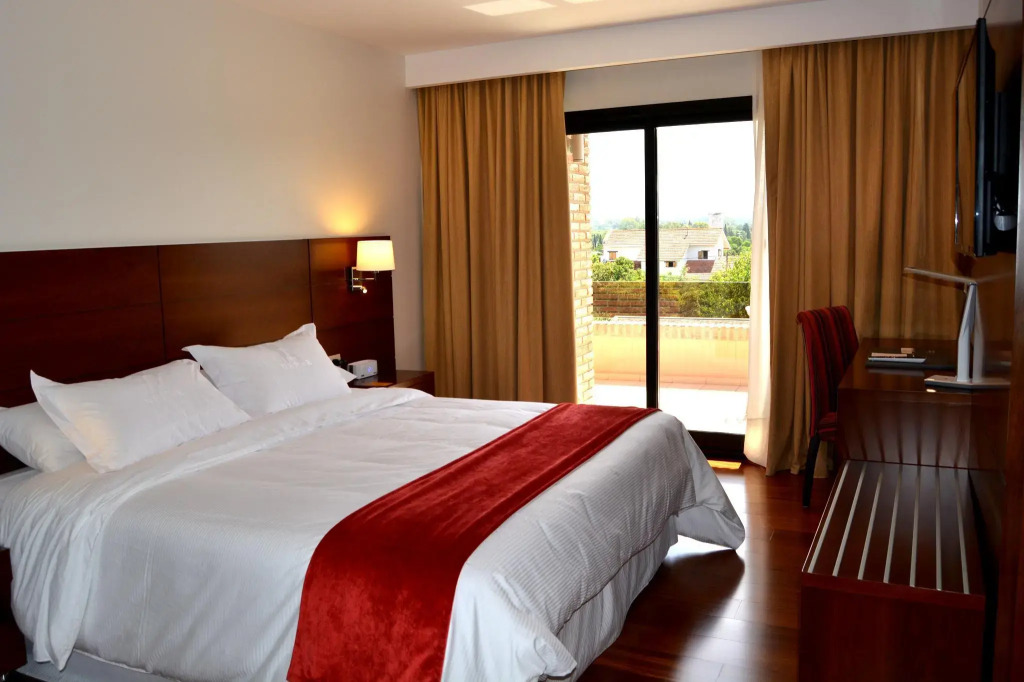 Neper Hotel
