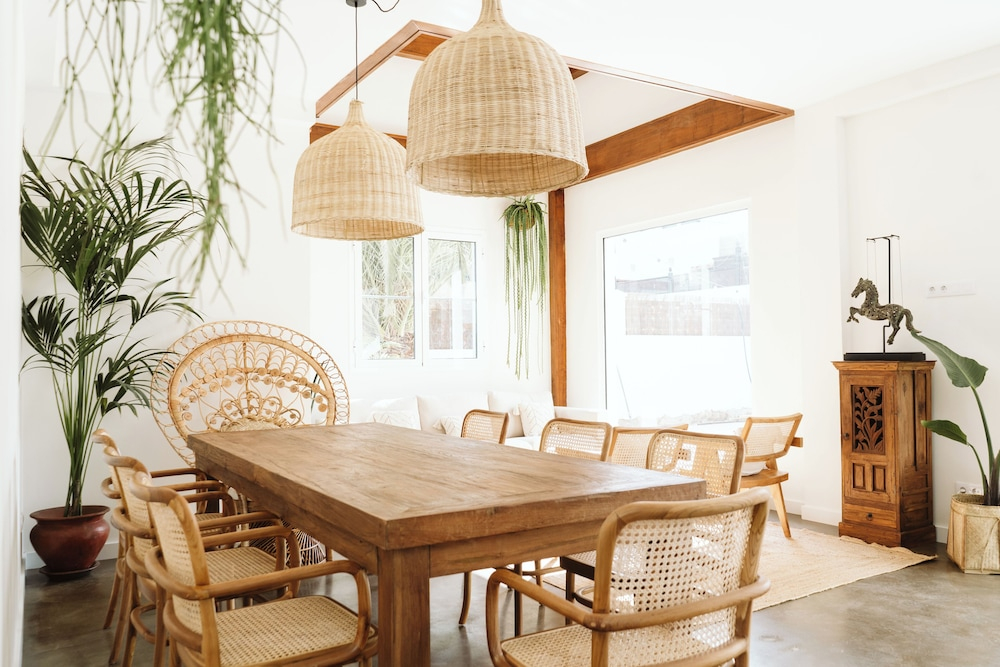 Arena Wave Hostel