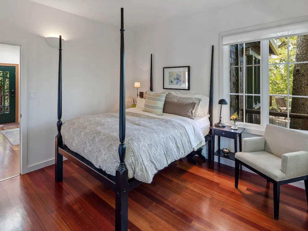 Flicker Hill 1240 by RedAwning