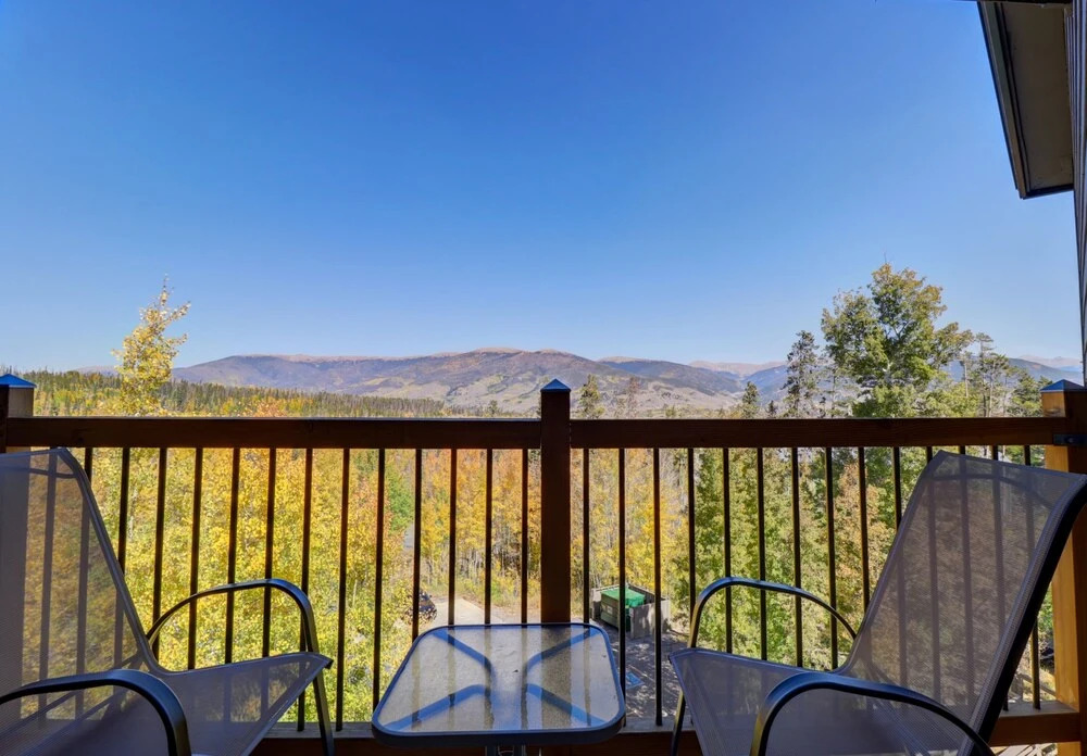 D303 Tree House 2br+loft 2ba 2 Bedroom Condo by Redawning