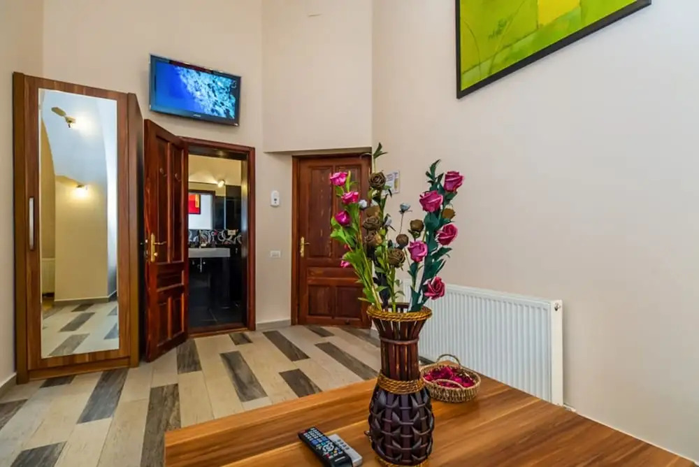 Select City Center Apartments