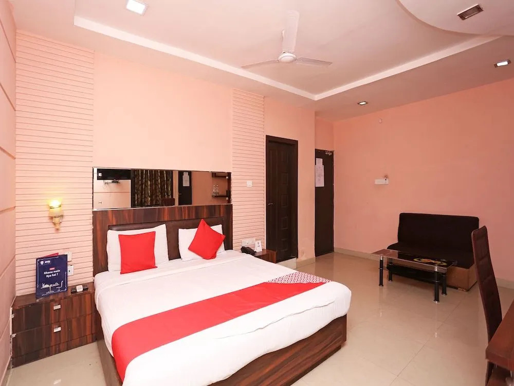 OYO 4127 Hotel City Pulse